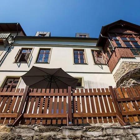 šatlava Appartamento